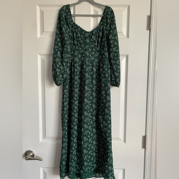 Green Floral Midi Midi Dress Hollister Hollister Day Dress Green (Pre-owned)